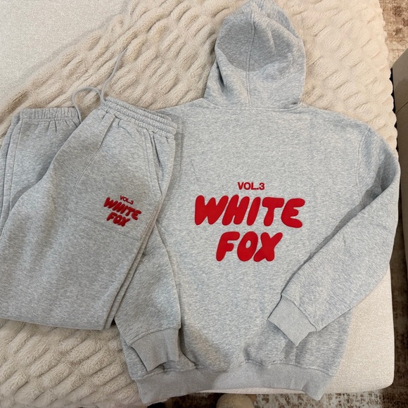 NEW White Fox Set - Picture 2 of 2